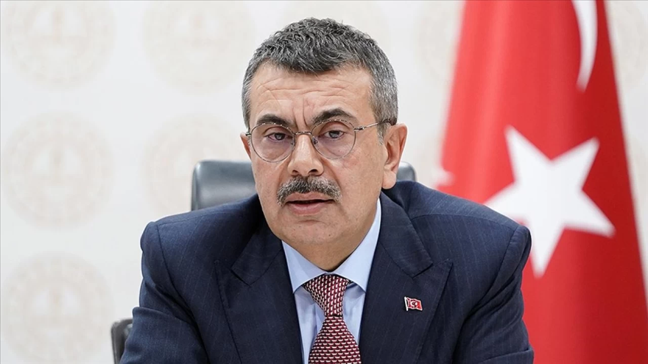 Tekin: Belediyeler anaokulu ve anas�n�f� a�amaz