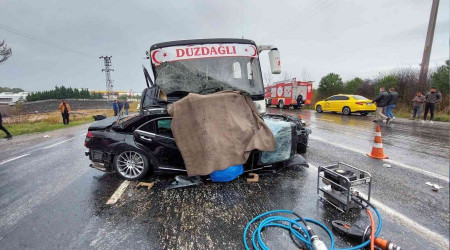 Tekirdağ'da feci kaza: 2 ölü, 15 yaralı
