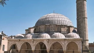 Tekke Camii: Tarihi ve mimari bir şaheser