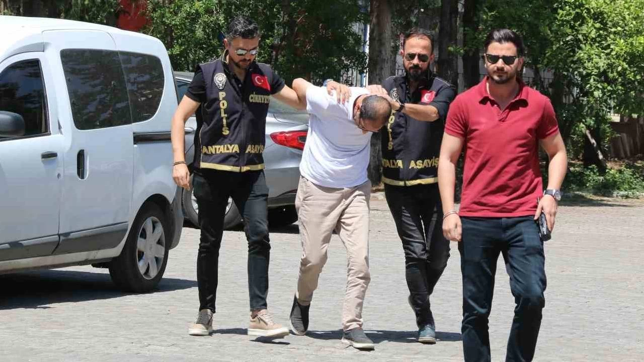 Trafikte tartıştığı kişiyi eşi ve kızının gözü önünde öldüren zanlı adliyeye sevk edildi