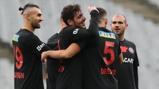 Tur yolunda rakip Krklarelispor