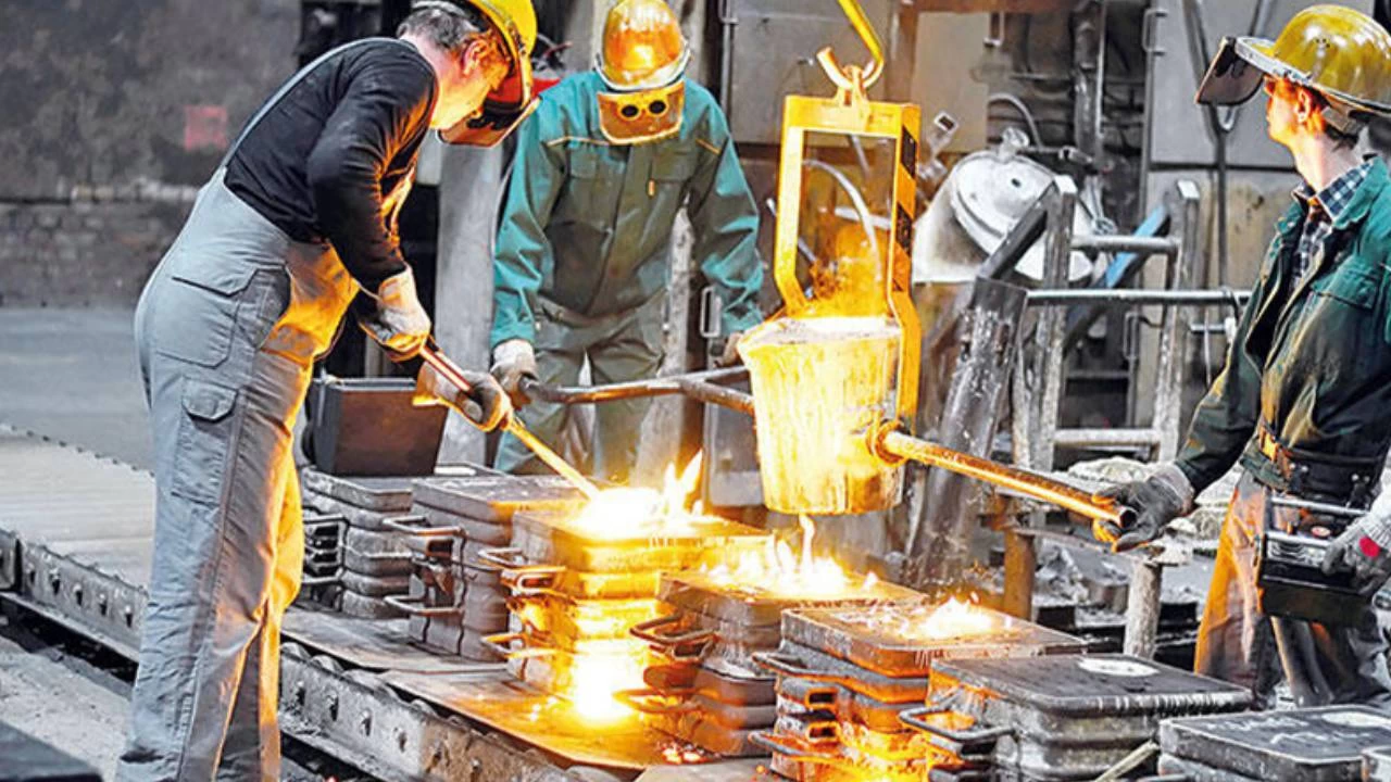 Ücretli çalışan sayısı sanayide azaldı, inşaatta arttı