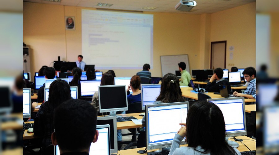 �niversite mezunlar�m�z beceriden yoksun