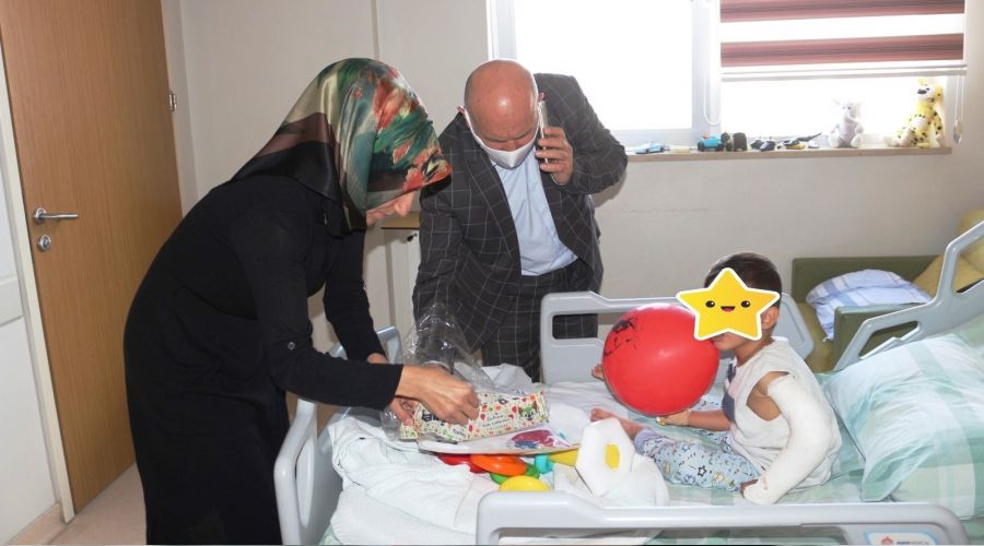 Üvey baba 4 yaşındaki çocuğu öldüresiye dövüldü