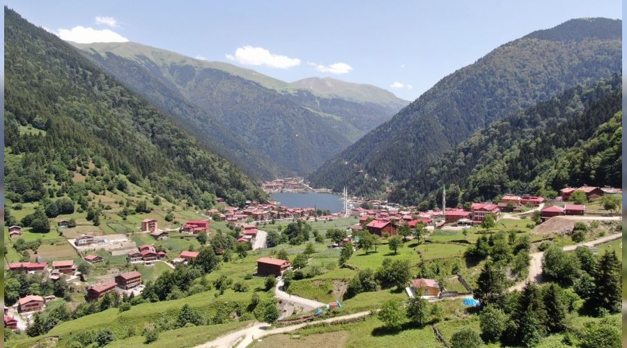 Uzungll turizmciler sezondan memnun