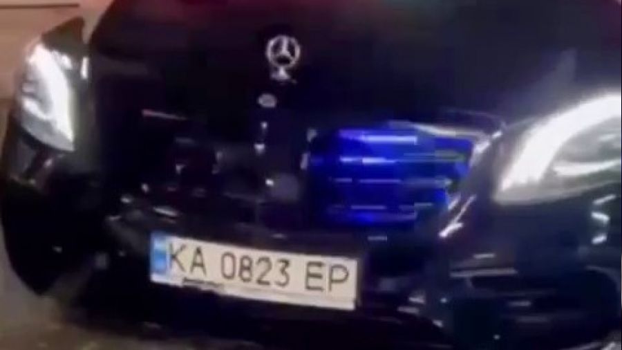 Yabancı plakalı çakarlı araç ile drift