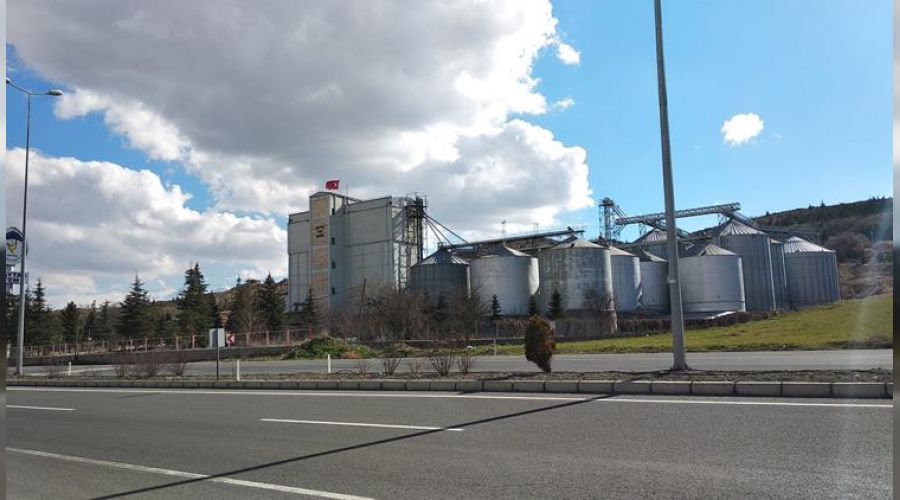  Yem fabrikas� icradan sat�l�yor