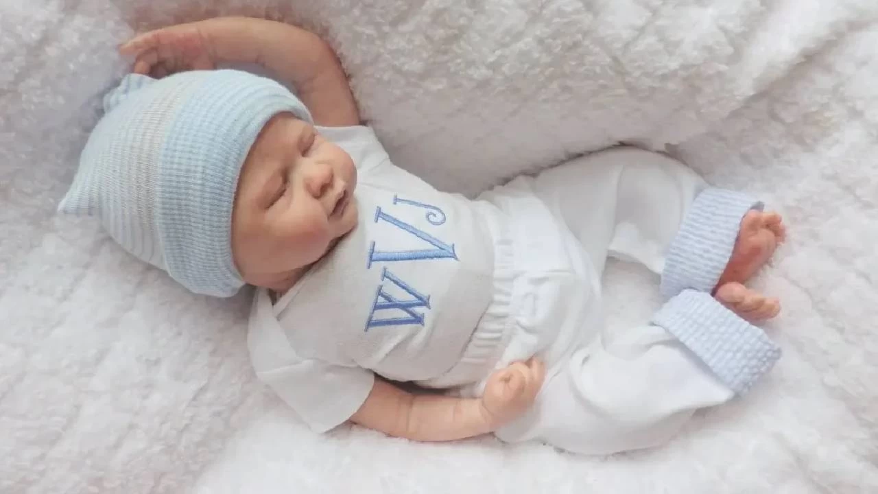 Yeni doğan bebeklerin bakımı ve ebeveynler için pratik öneriler