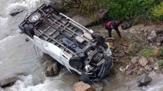 Yksekova Doski Vadisinde feci kaza: 2 l, 3 yaral