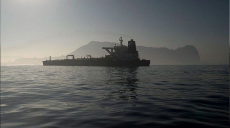 Yunanistan resmen uşaklık yapıyor