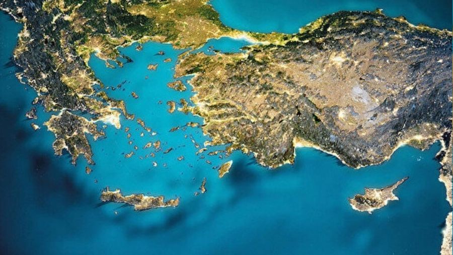 Yunanistan'dan Ege'de '12 mil' hazırlığı