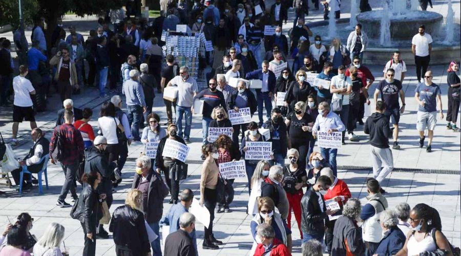 Yunanl� �ift�iler, h�k�meti g�reve �a��rd�