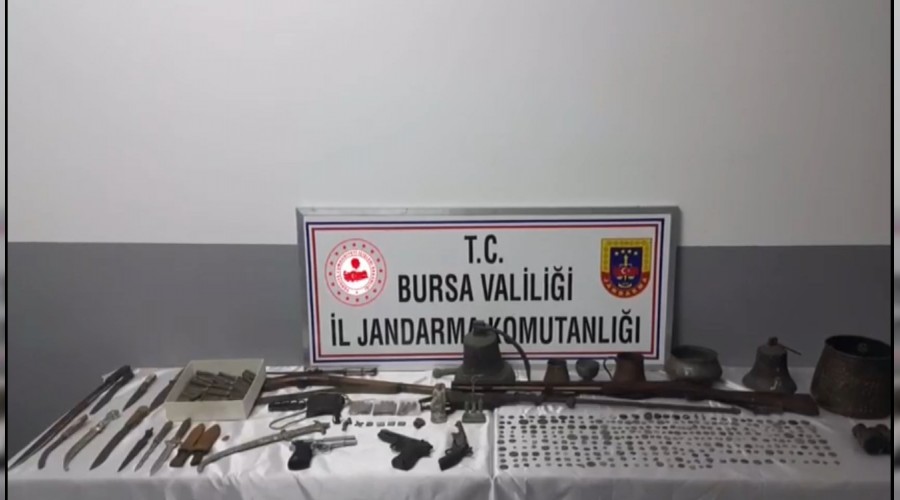 Y�zlerce ka�ak tarihi eser yakaland� 