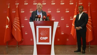 Zafer Partisi Genel Başkanı Özdağ, CHP Genel Merkezi'nde Özel ile görüştü