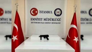 Zeytinburnu'nda sokakta ate eden 2 kii yakaland