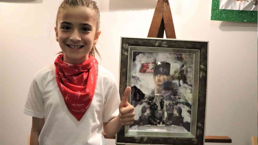 100 minik öğrenciden 100 Atatürk eseri