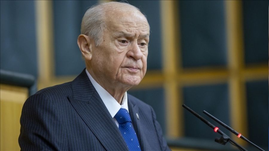 '12 Ada Trkiye'den hakszca ve ayak oyunlar ile gasp edilmitir'