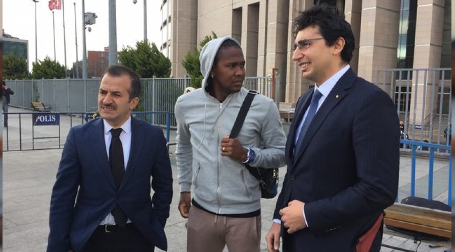 2,5 milyon liras� �al�n�yordu