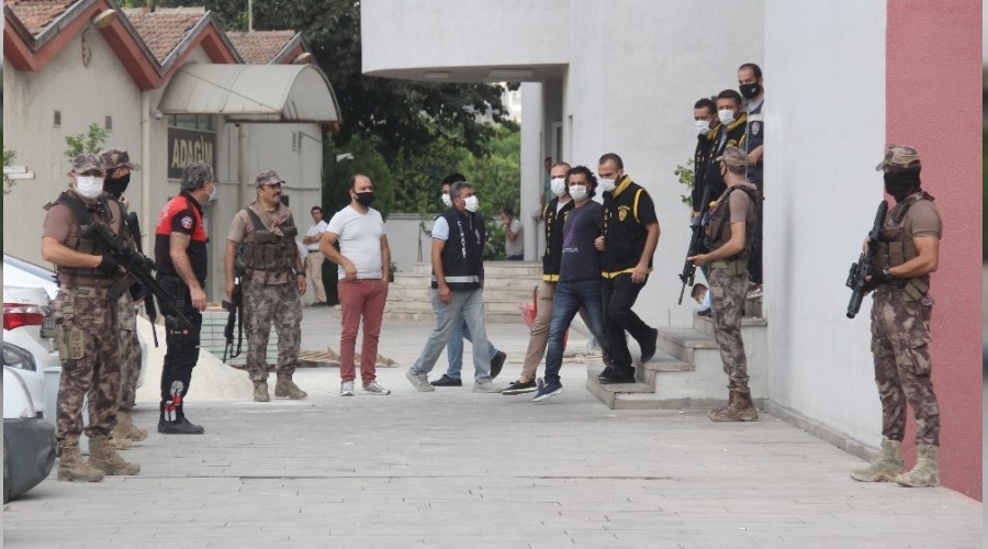 6 y�ld�r aran�yordu, yakaland�