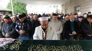 6.5 ayd�r te�his konulamayan gen� k�z�n ailesi cenazesini ald�