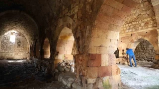 750 yllk kervansaray restore edilmeyi bekliyor