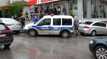 82 yaşındaki teyze son anda kurtuldu