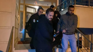 Ablasyla birlikte yaad evde l bulundu