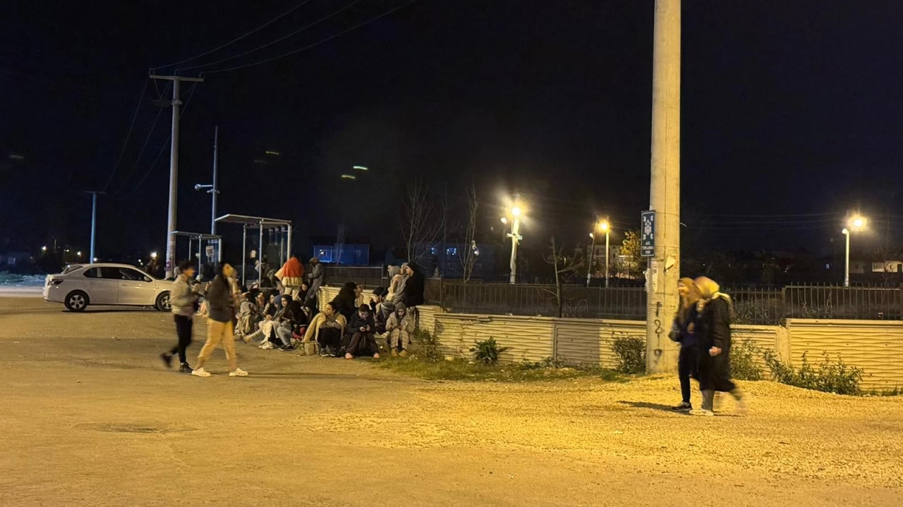 Afyonkarahisar'da 4,4 büyüklüğünde deprem