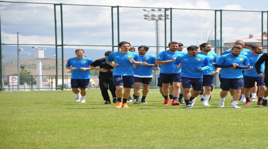 Akhisar' Afyon'da konuk edecek