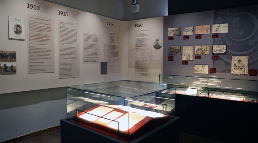 Akif�in evi ziyarete a��ld�