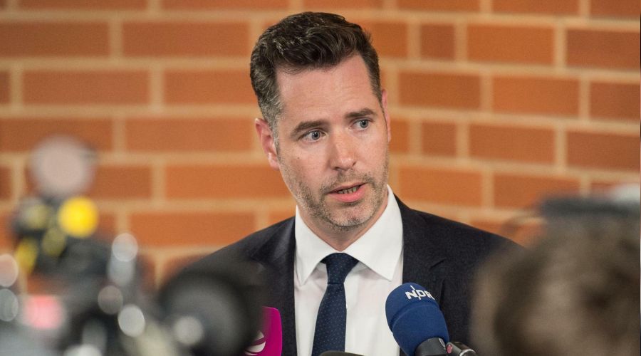 Almanya her yıl 400 bin nitelikli göçmen işçi alacak