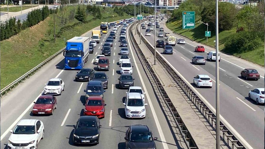 Anadolu Yakas�'nda yo�unluk y�zde 70'e ula�t�