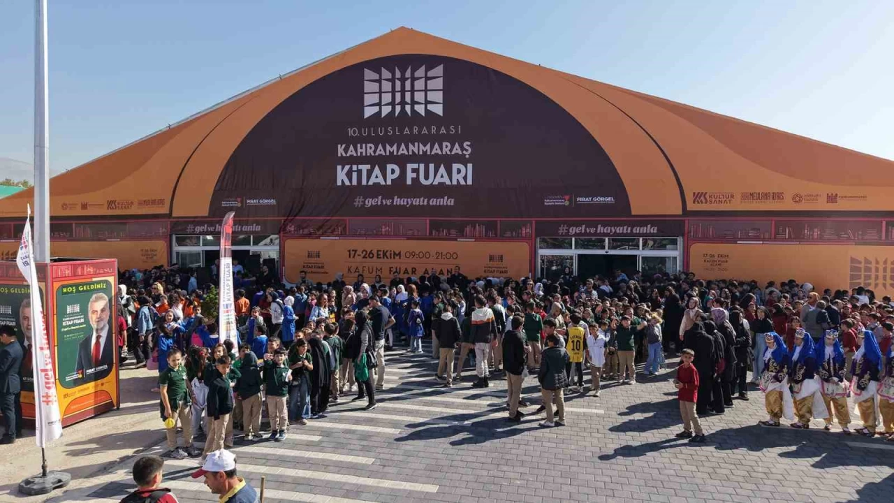 Anadolu'nun en byk kitap fuar kaplarn at