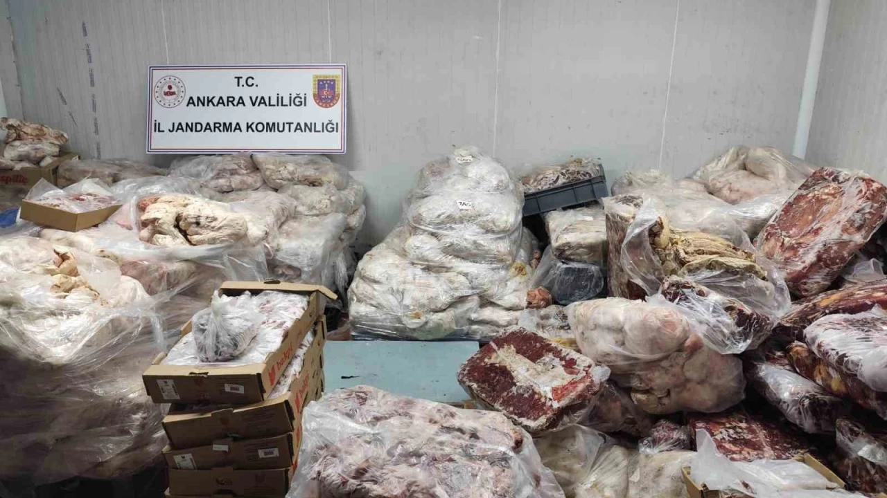 Ankara'da 17 ton salksz et ve tavuk rn ele geirildi
