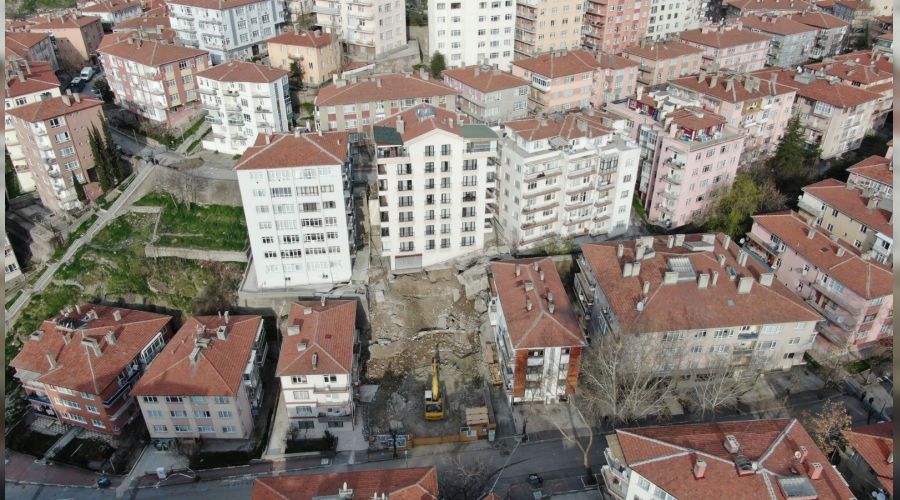 Ankara'da g���k pani�i , 15 bina bo�alt�ld�