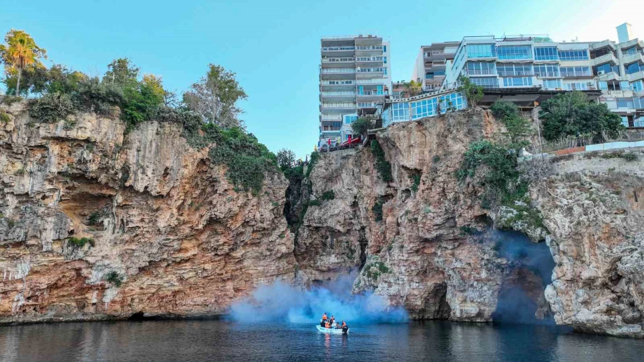 Antalya'da haşerelerle mücadele başlatıldı