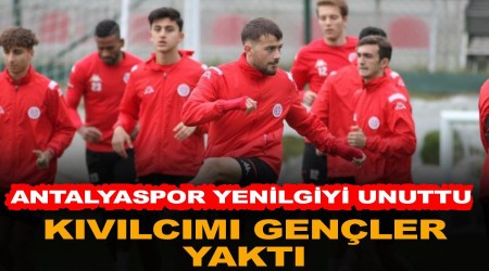 Antalyaspor'da kıvılcımı gençler yaktı