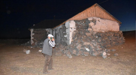 Ardahan'da depremler sürüyor
