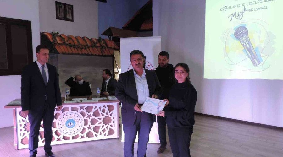 Arslantepe Liseleraras� M�zik Yar��mas�nda dereceye girenler belli oldu