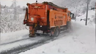 Artvin'de 63 ky yolu ulama kapand