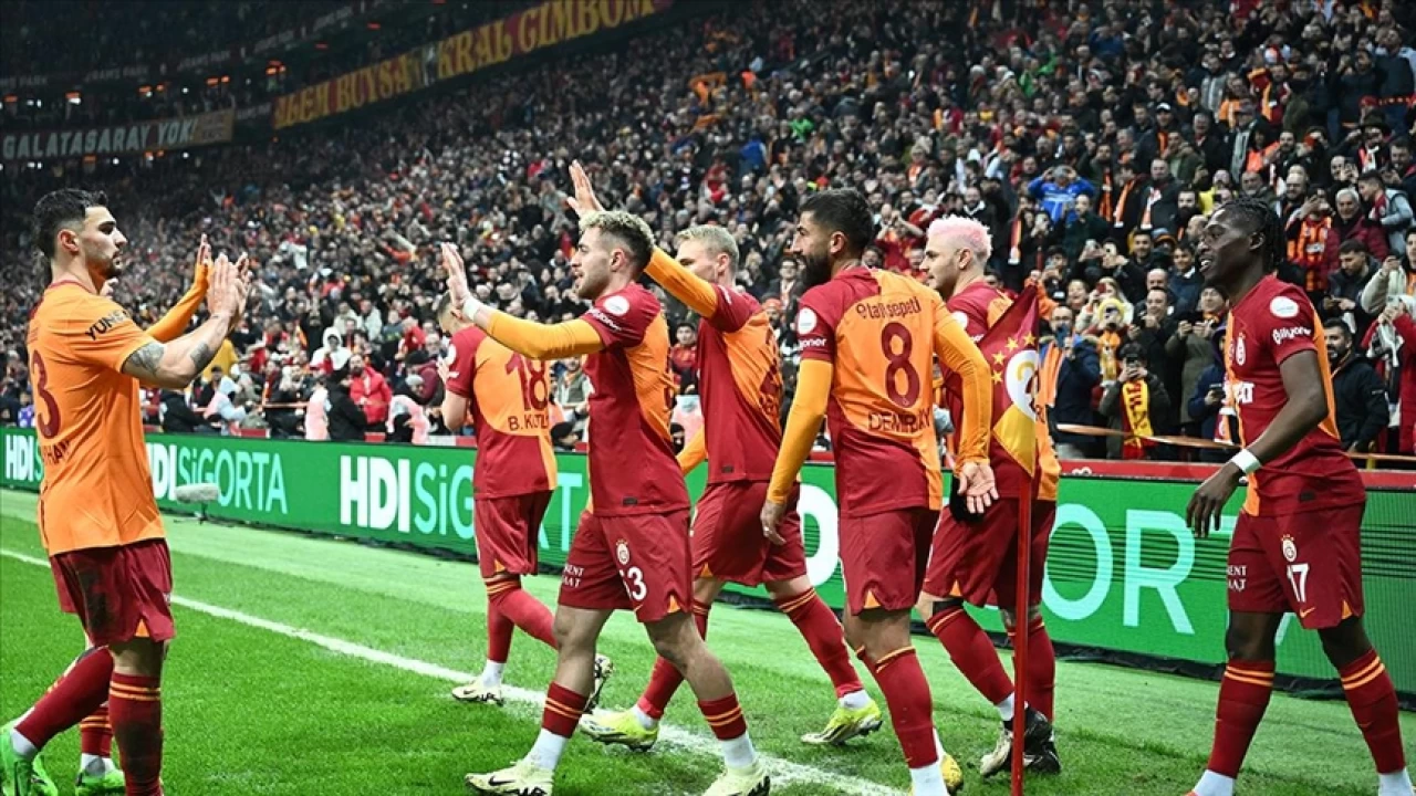 Aslan kazanıp derbiyi bekleyecek