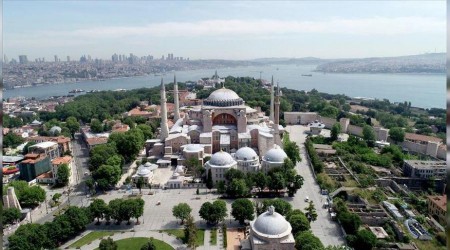 Atatürk Ayasofya hamlesi ile boğazları kurtardı