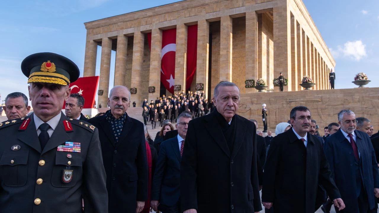 Atat�rk i�in An�tkabir'de devlet t�reni d�zenlendi