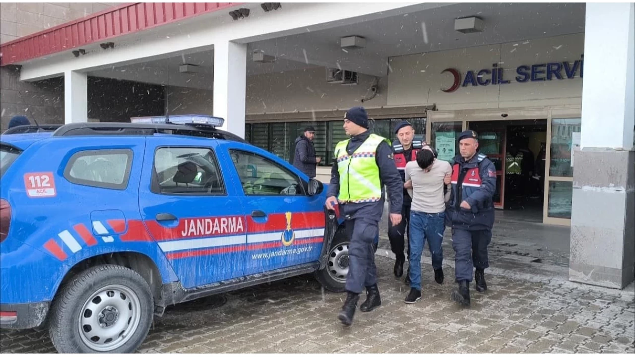 Babas�n� b��aklayarak �ld�ren �ah�s tutukland�