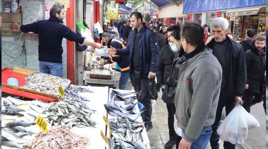 Balık tezgâhlarında en çok rağbet o balıklara