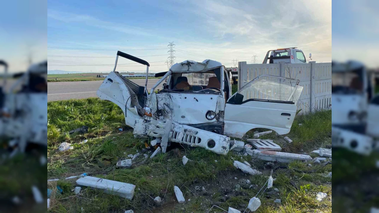 Bandrma-Karacabey yolunda trafik kazas: 1 l, 1 yaral