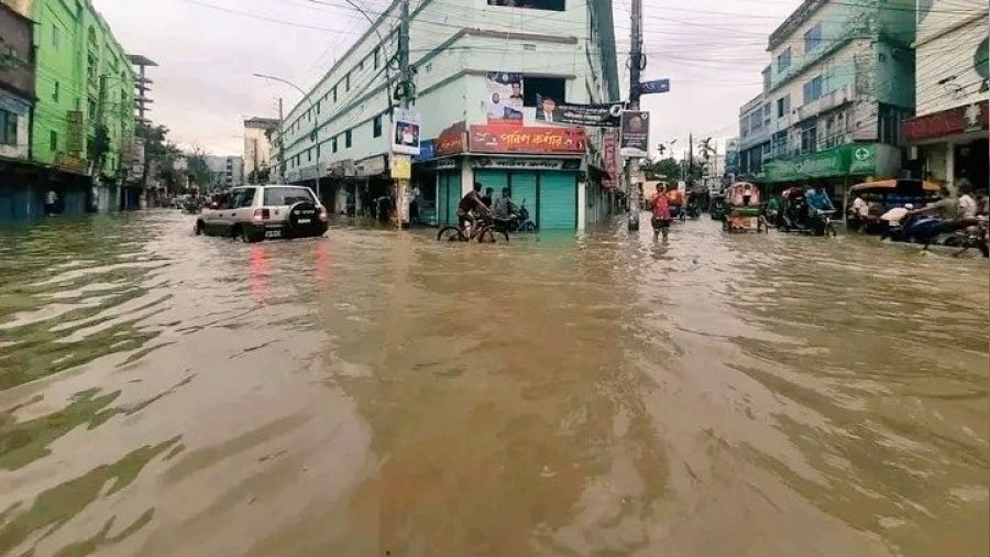 Banglade� ve Hindistan'daki sellerde can kayb� 57'ye y�kseldi
