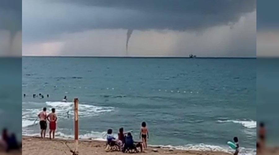 Bartn'da denizde hortum olutu