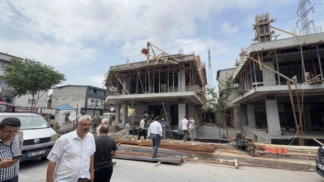 Başakşehir'de inşaatta duvar işçinin üzerine devrildi