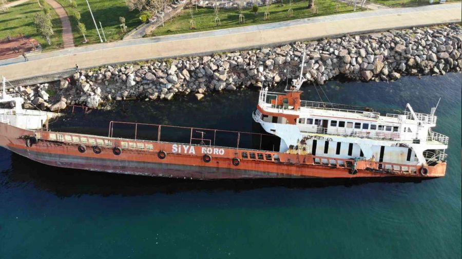 Batan gemi 7 milyon liraya satışa çıkarıldı